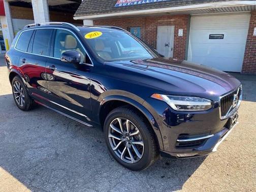 Magic Blue Metallic 2017 Volvo XC90 T6 Momentum