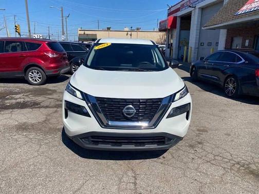 Glacier White 2021 Nissan Rogue S