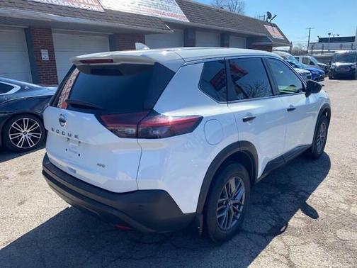 Glacier White 2021 Nissan Rogue S