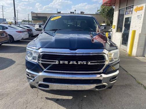 Patriot Blue Pearlcoat 2021 RAM 1500 Big Horn/Lone Star