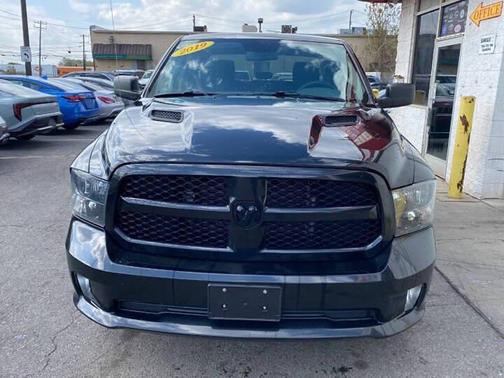 Black Clear Coat 2019 RAM 1500 Tradesman