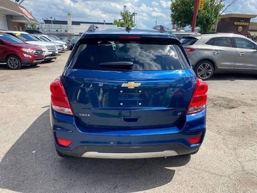 Pacific Blue Metallic 2020 Chevrolet Trax LT