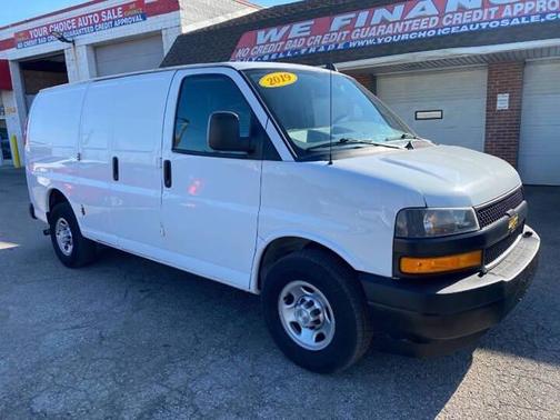 Summit White 2019 Chevrolet Express 2500 Work Van