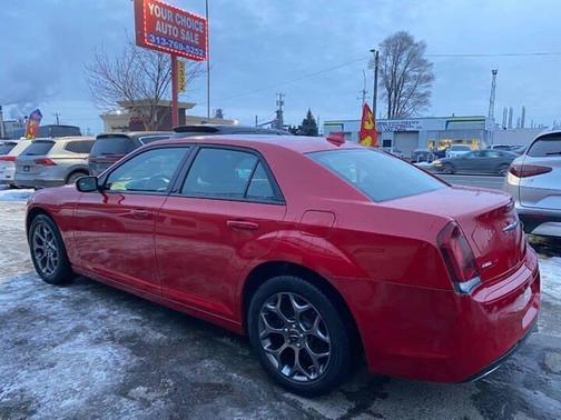 2016 Chrysler 300 S
