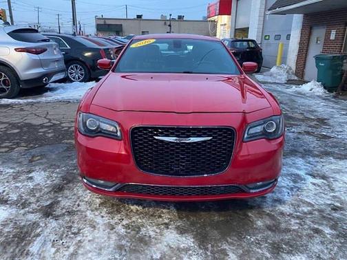 2016 Chrysler 300 S