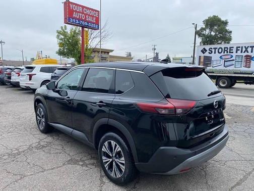 Super Black 2021 Nissan Rogue SV