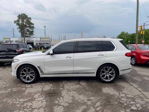 Alpine White 2021 BMW X7 xDrive40i