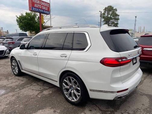 Alpine White 2021 BMW X7 xDrive40i