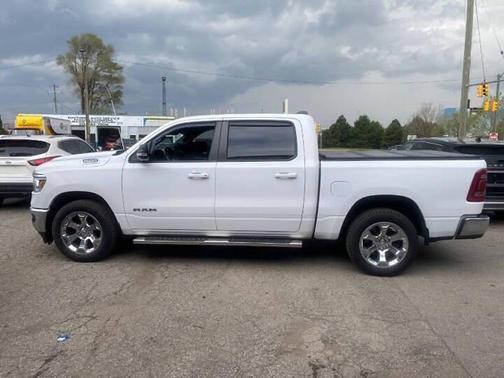 Bright White Clearcoat 2021 RAM 1500 Big Horn/Lone Star