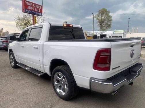 Bright White Clearcoat 2021 RAM 1500 Big Horn/Lone Star