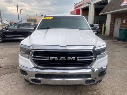 Bright White Clearcoat 2021 RAM 1500 Big Horn/Lone Star