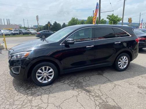 Ebony Black 2017 Kia Sorento L