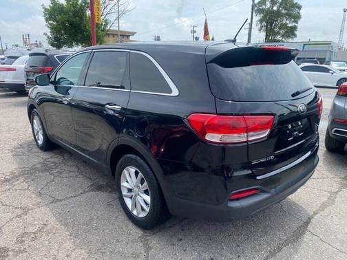 Ebony Black 2017 Kia Sorento L