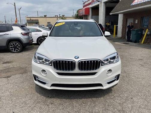 Mineral White Metallic 2018 BMW X5 xDrive35i
