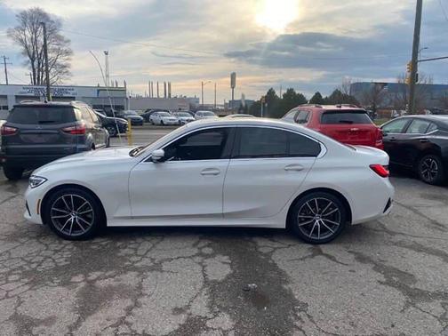 Alpine White 2021 BMW 330 i xDrive