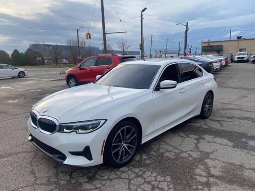 Alpine White 2021 BMW 330 i xDrive