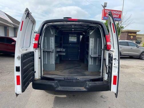 Summit White 2016 Chevrolet Express 2500 LT