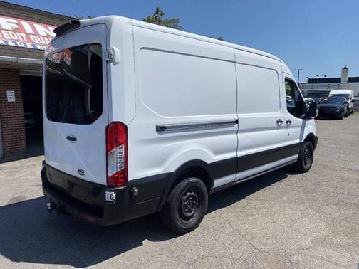 Oxford White 2019 Ford Transit-250 Base