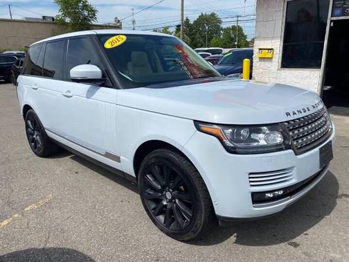 Fuji White 2015 Land Rover Range Rover 5.0L Supercharged