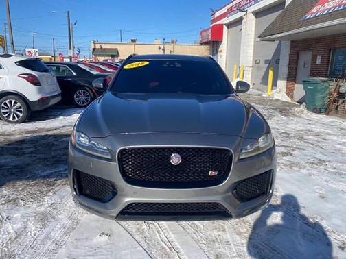 2018 Jaguar F-PACE S