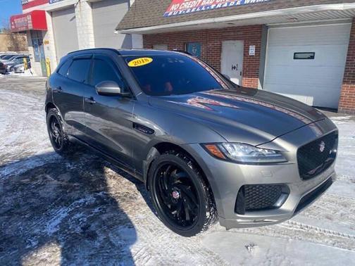 2018 Jaguar F-PACE S