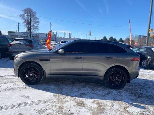 2018 Jaguar F-PACE S