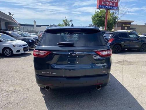 Satin Steel Metallic 2019 Chevrolet Traverse RS