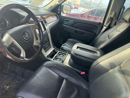 2013 Cadillac Escalade ESV Platinum Edition