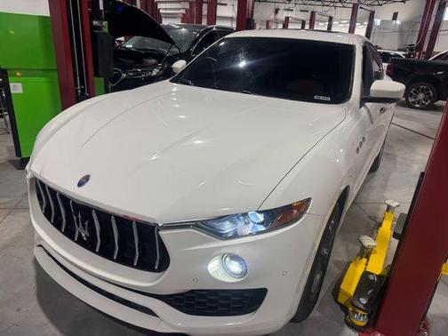 2020 Maserati Levante Base