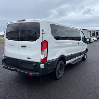 Oxford White 2016 Ford Transit-350 XLT