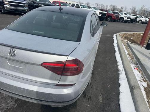 2018 Volkswagen Passat 3.6L V6 GT