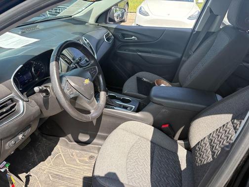 Mosaic Black Metallic 2022 Chevrolet Equinox 1LT