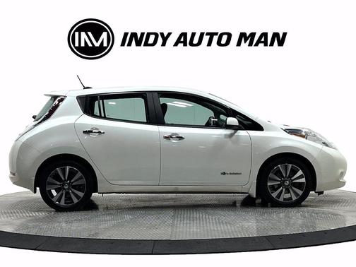 Pearl White 2015 Nissan Leaf SL