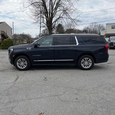 Midnight Blue Metallic 2021 GMC Yukon XL SLT