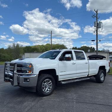 Summit White 2019 Chevrolet Silverado 3500 LTZ