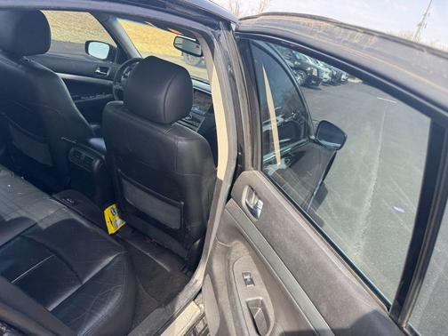 2011 INFINITI G37x Base