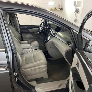 Gray 2017 Honda Odyssey EX-L