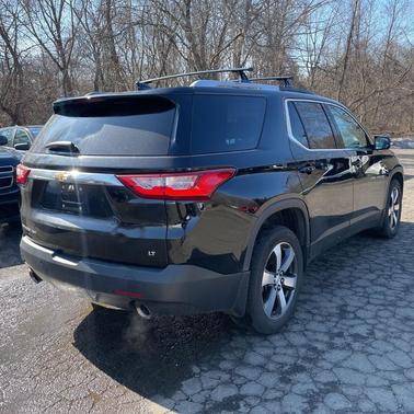 Mosaic Black Metallic 2018 Chevrolet Traverse LT Leather