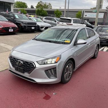Silver 2020 Hyundai IONIQ Plug-In Hybrid Limited