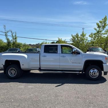 White Frost 2018 GMC Sierra 3500 Denali