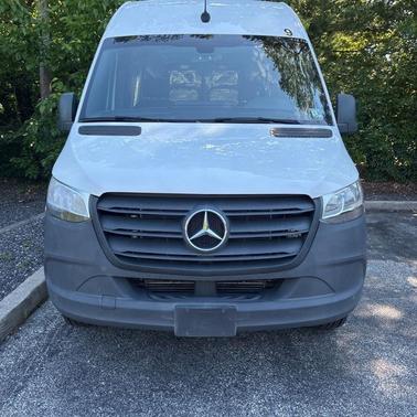 Arctic White 2023 Mercedes-Benz Sprinter 2500 170 WB
