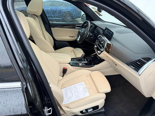 Black Sapphire Metallic 2021 BMW X3 PHEV xDrive30e