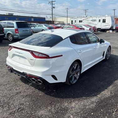 Snow White Pearl 2019 Kia Stinger GT2