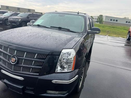 Sapphire Blue Metallic 2013 Cadillac Escalade ESV Premium