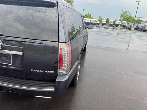 Sapphire Blue Metallic 2013 Cadillac Escalade ESV Premium