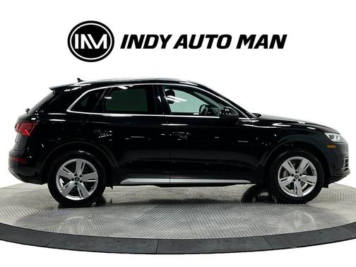 Mythos Black Metallic 2018 Audi Q5 2.0T Premium Plus