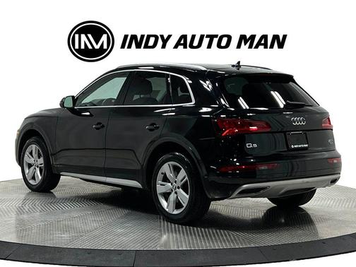 Mythos Black Metallic 2018 Audi Q5 2.0T Premium Plus