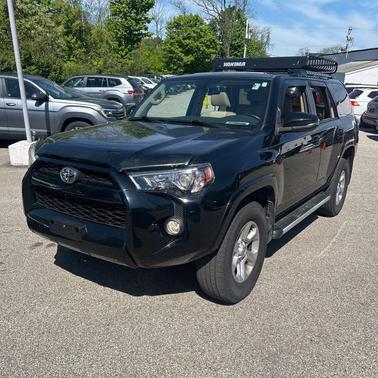 Midnight Black Metallic 2019 Toyota 4Runner SR5 Premium