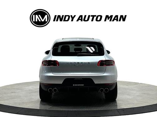 White 2018 Porsche Macan S
