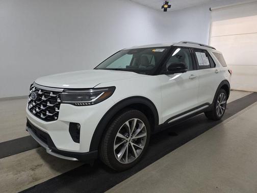White Metallic 2025 Ford Explorer Platinum
